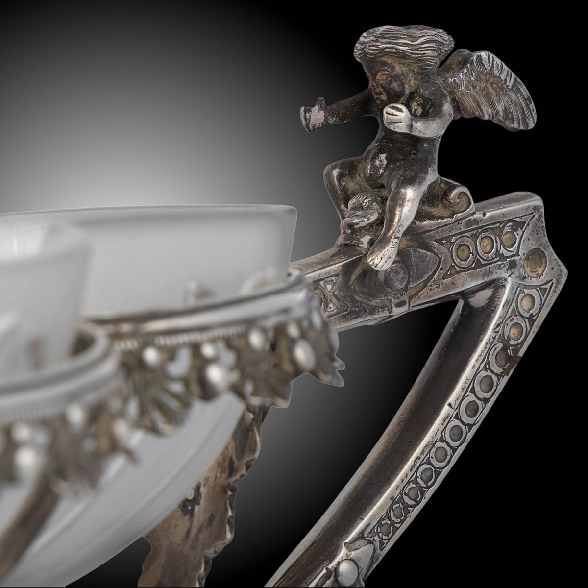 The Silver & Luxury Accessories Auction